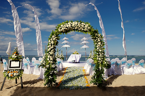 Wedding Photographer Bali at Aston Bali Resort Wedding Photographer Bali at Aston Bali Resort