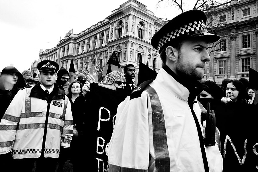 Policing the London protest march G20 G20 summit protest in London
