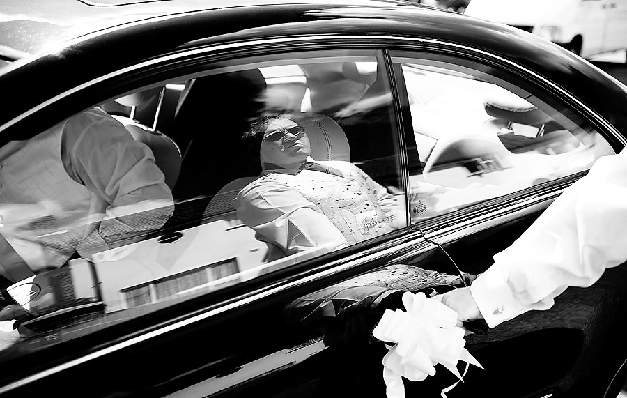 Wedding Photojournalism Wedding Photojournalism Groom preparations
